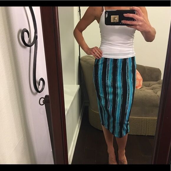 I ❤️ Bronson colorful pencil skirt - Picture 2 of 7